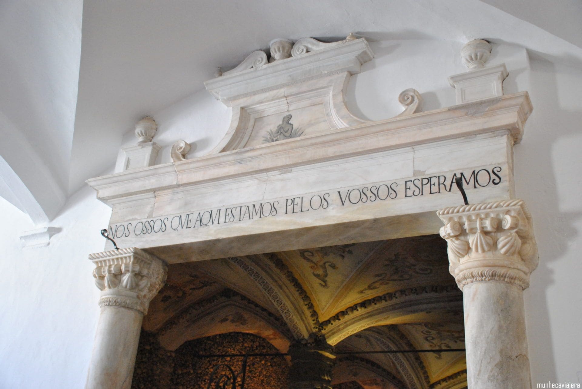 capilla de los huesos évora