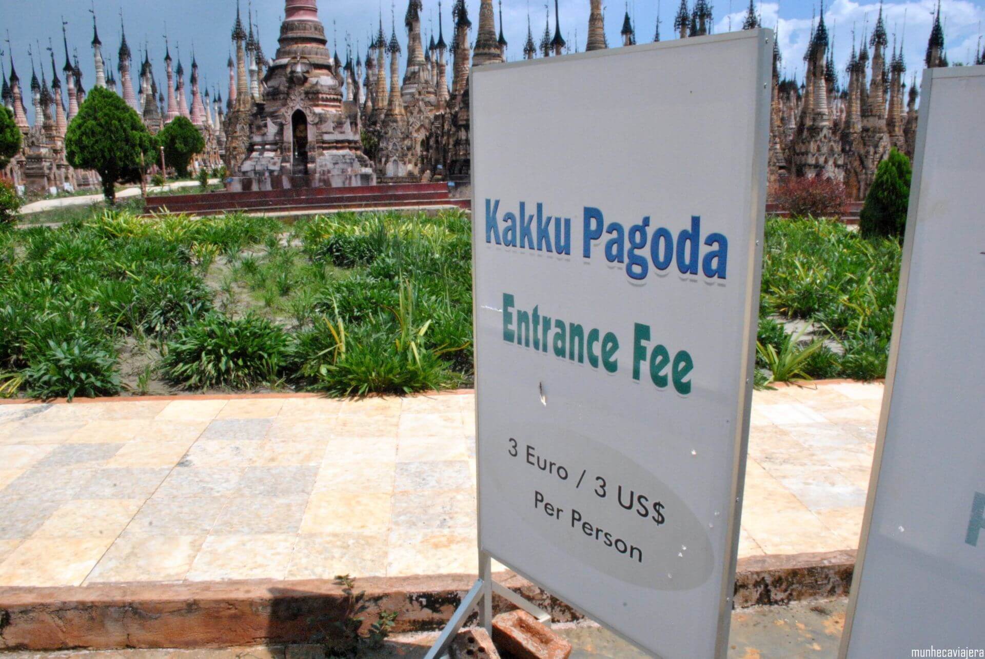 entrada al recinto de Kakku