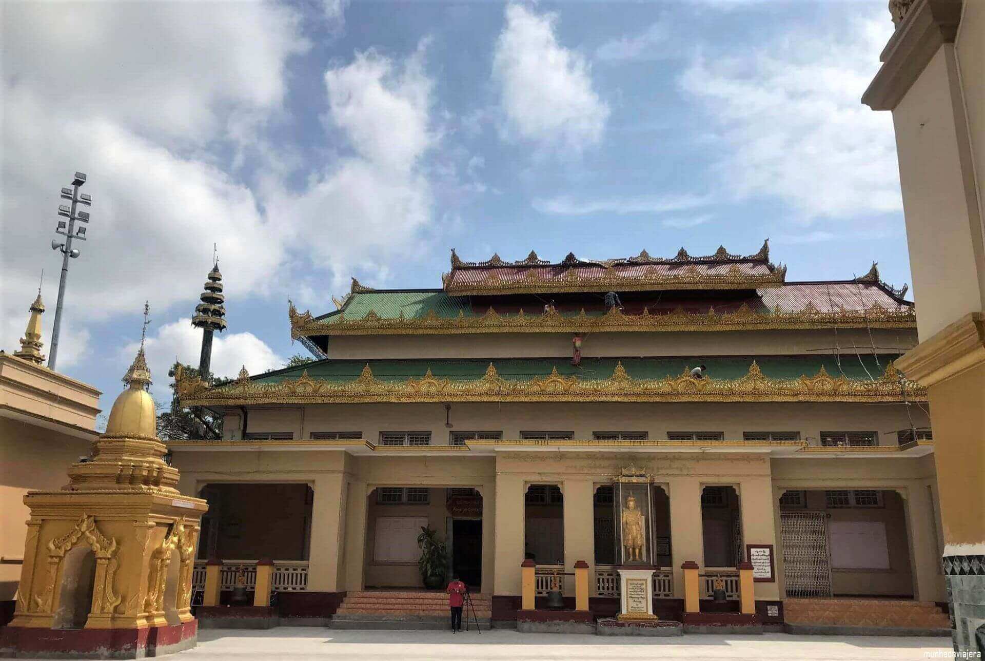 MAHAMUNI PAGODA
