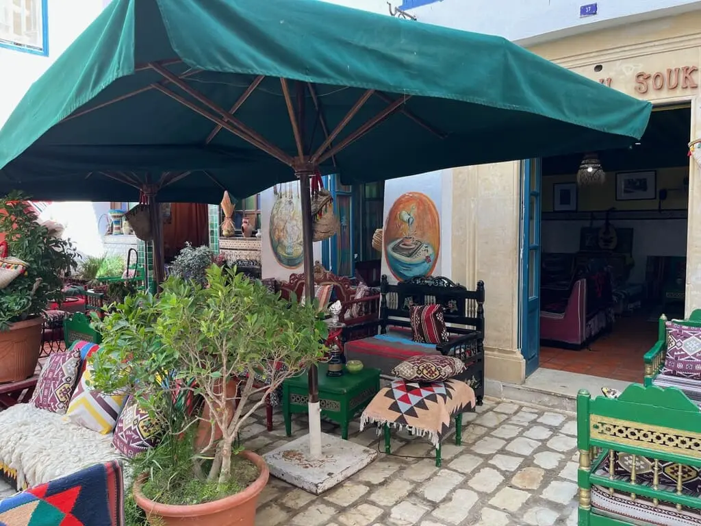 Un café de Yasmine Hammamet